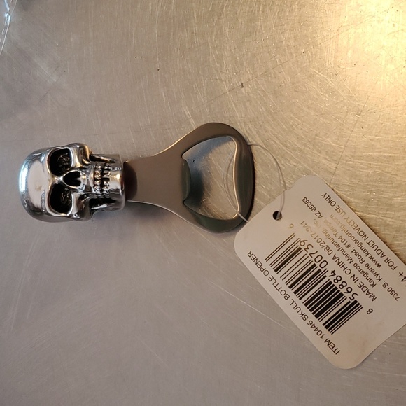 SKULL BOTTLE OPENER - Picture 5 of 7